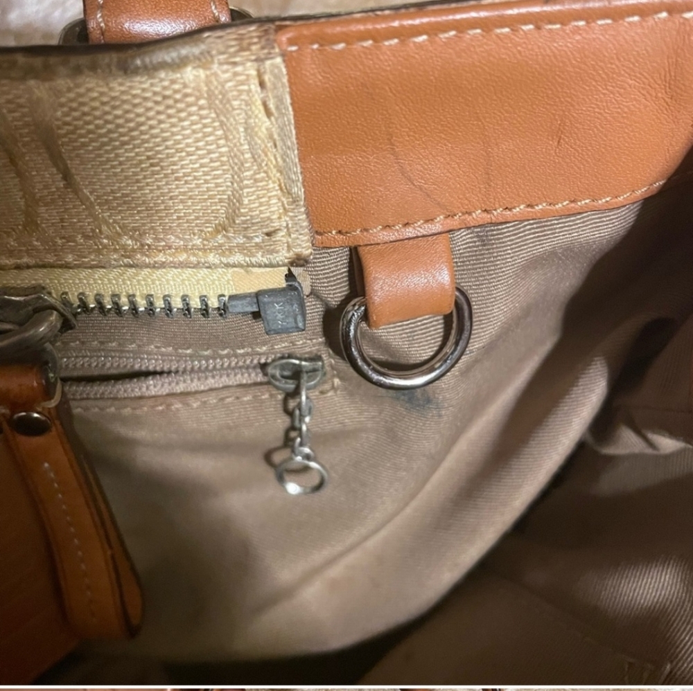 Coach Signature Hampton Handbag - Picture 8 of 10